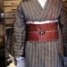 ●粋な縞お召しにゼブラ風の漆箔の帯。レトロ着物コーディネート(1108）●